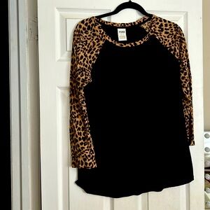 Pink black and cheetah print t shirt